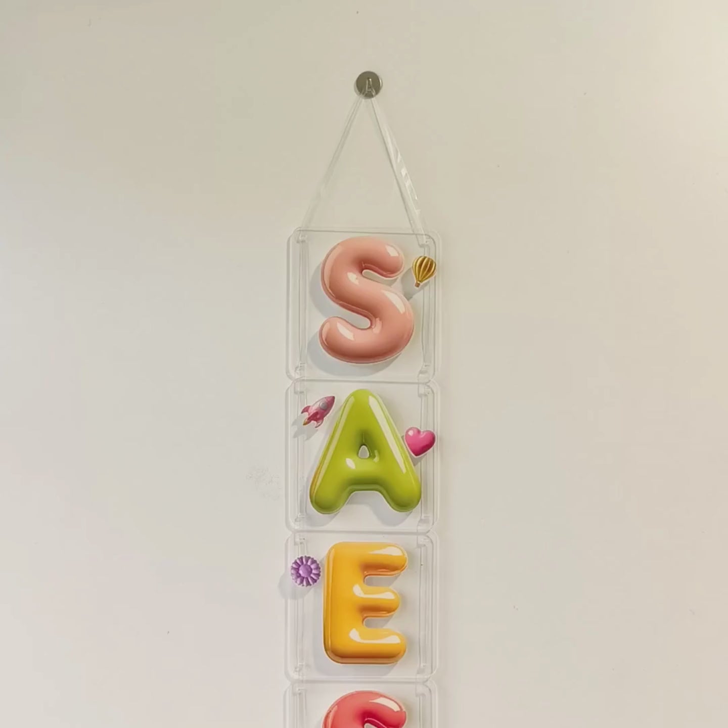 Kids nameplate vertical - Ceramic look