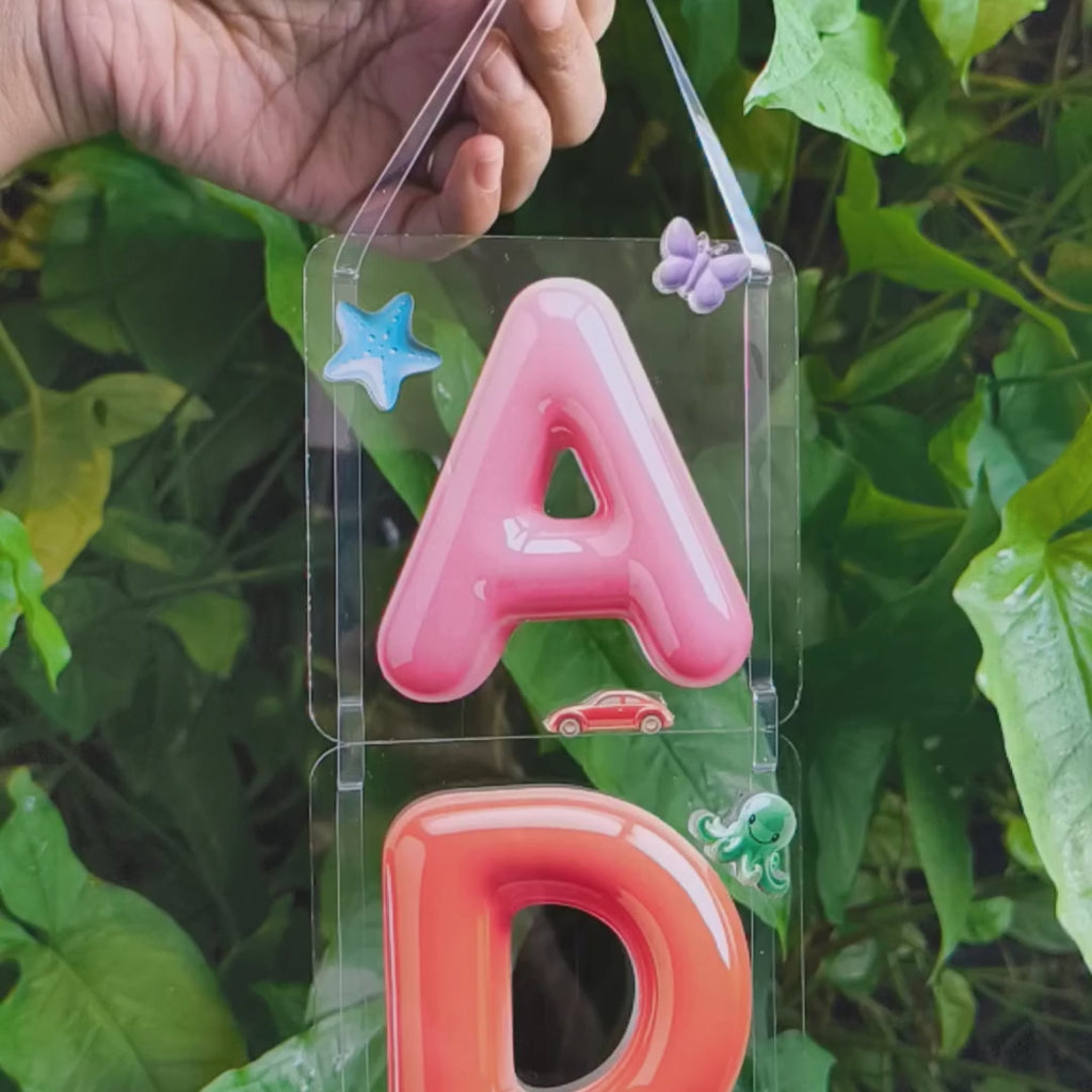 Kids nameplate vertical - Ceramic look